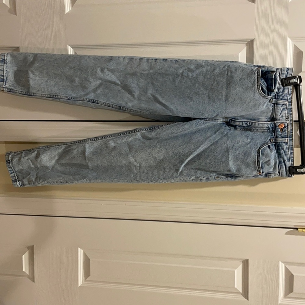 ZARA size 4 straight  leg jean